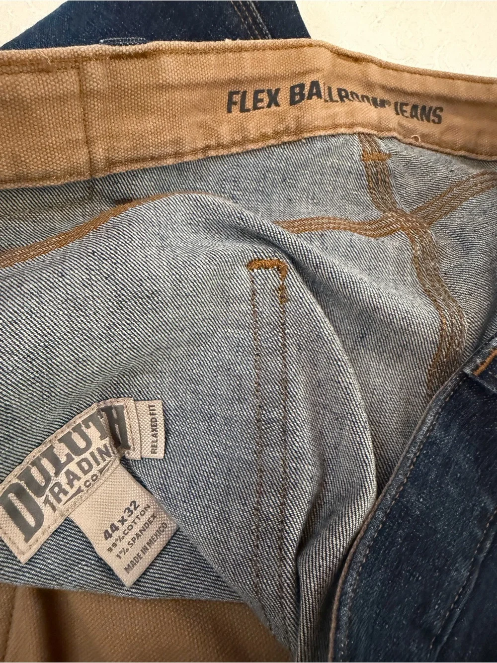 Duluth Trading Co Men's Dark Blue Relaxed Jeans